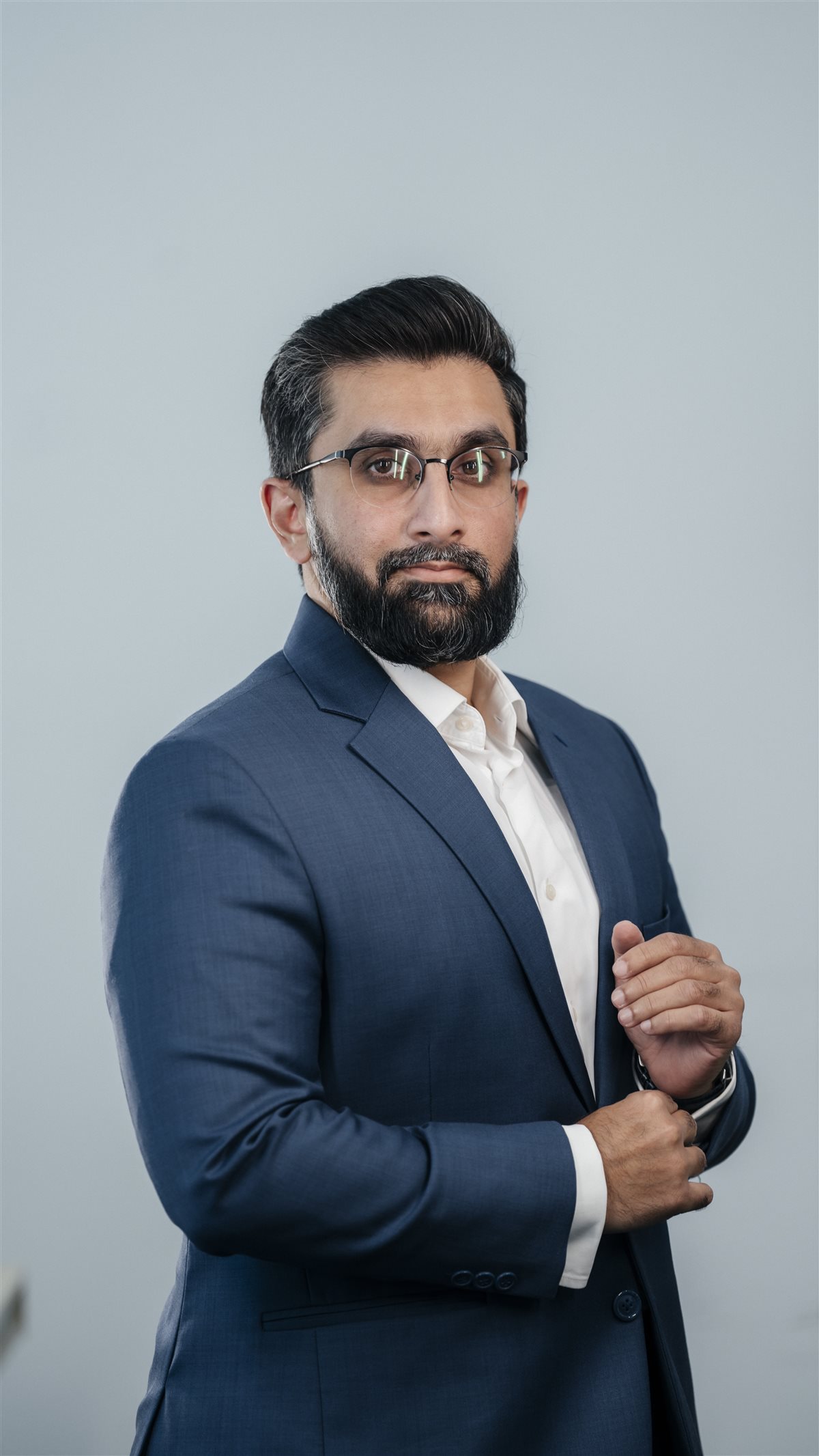 Ahmed Khan, Accuverse